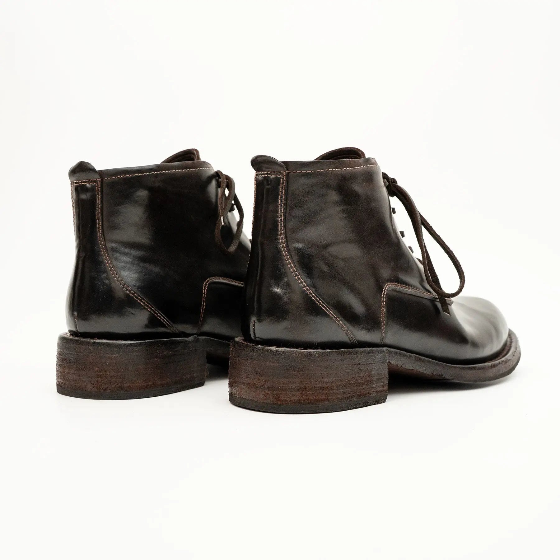 Coffee Washed Horse Leather Chukka Shoe