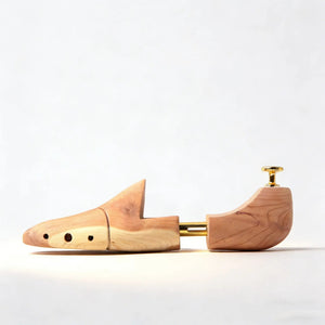 Cedar Wood Shoe Tree
