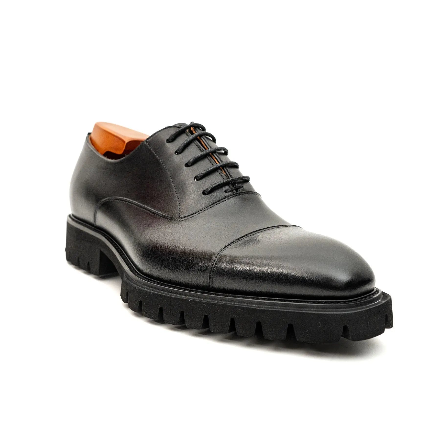 Black Calf Lug-Sole Oxford