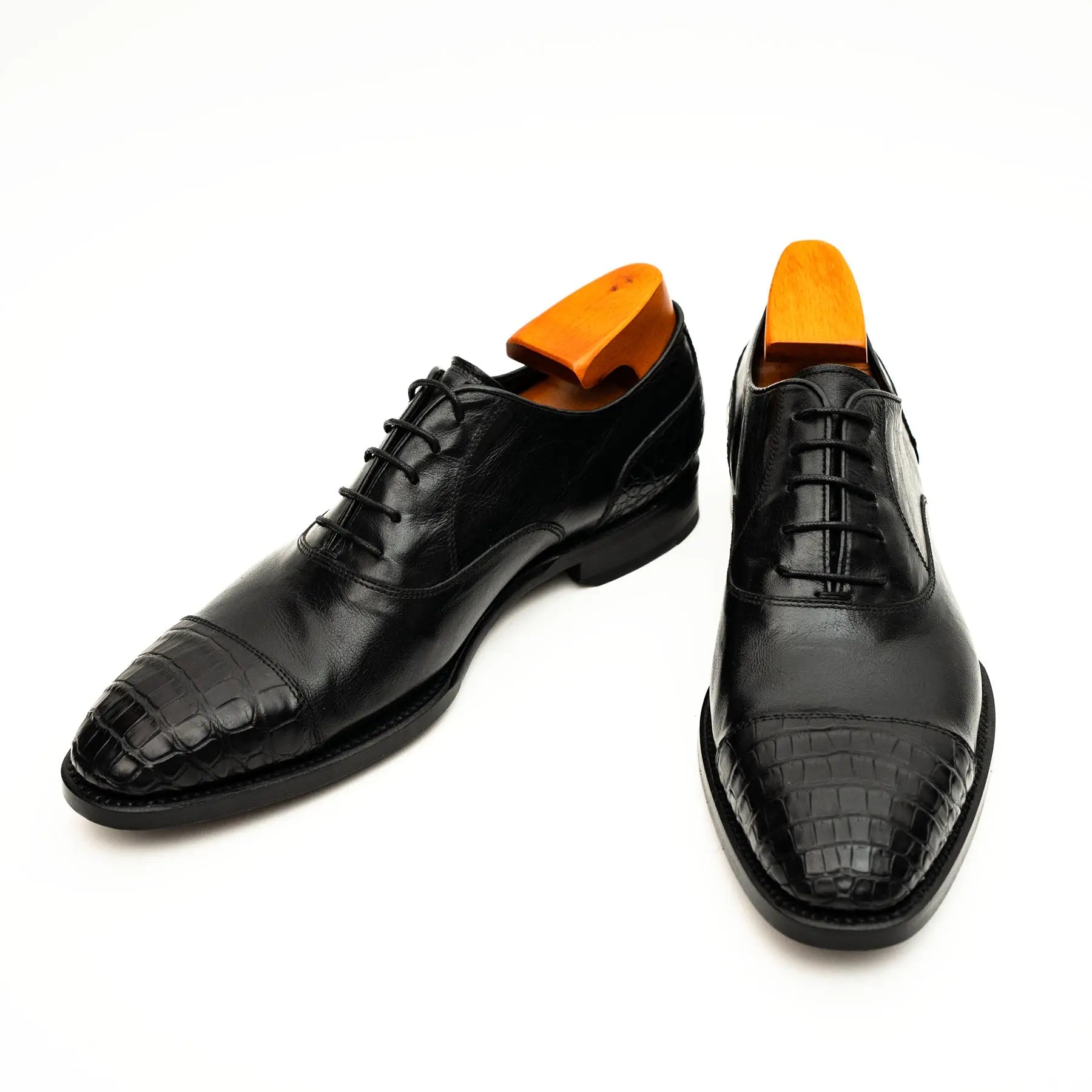 Black Crocodile-Textured Oxford