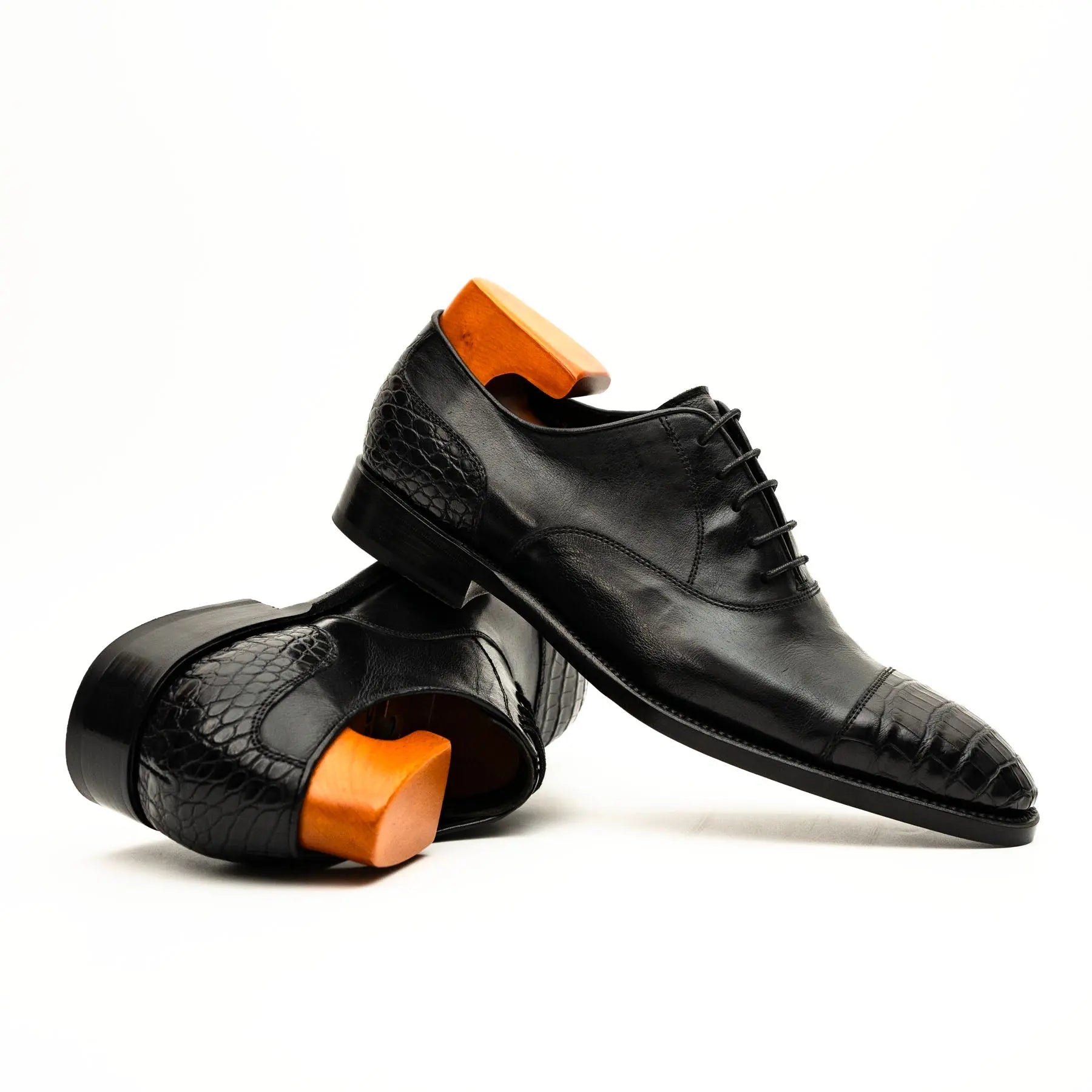 Black Crocodile-Textured Oxford