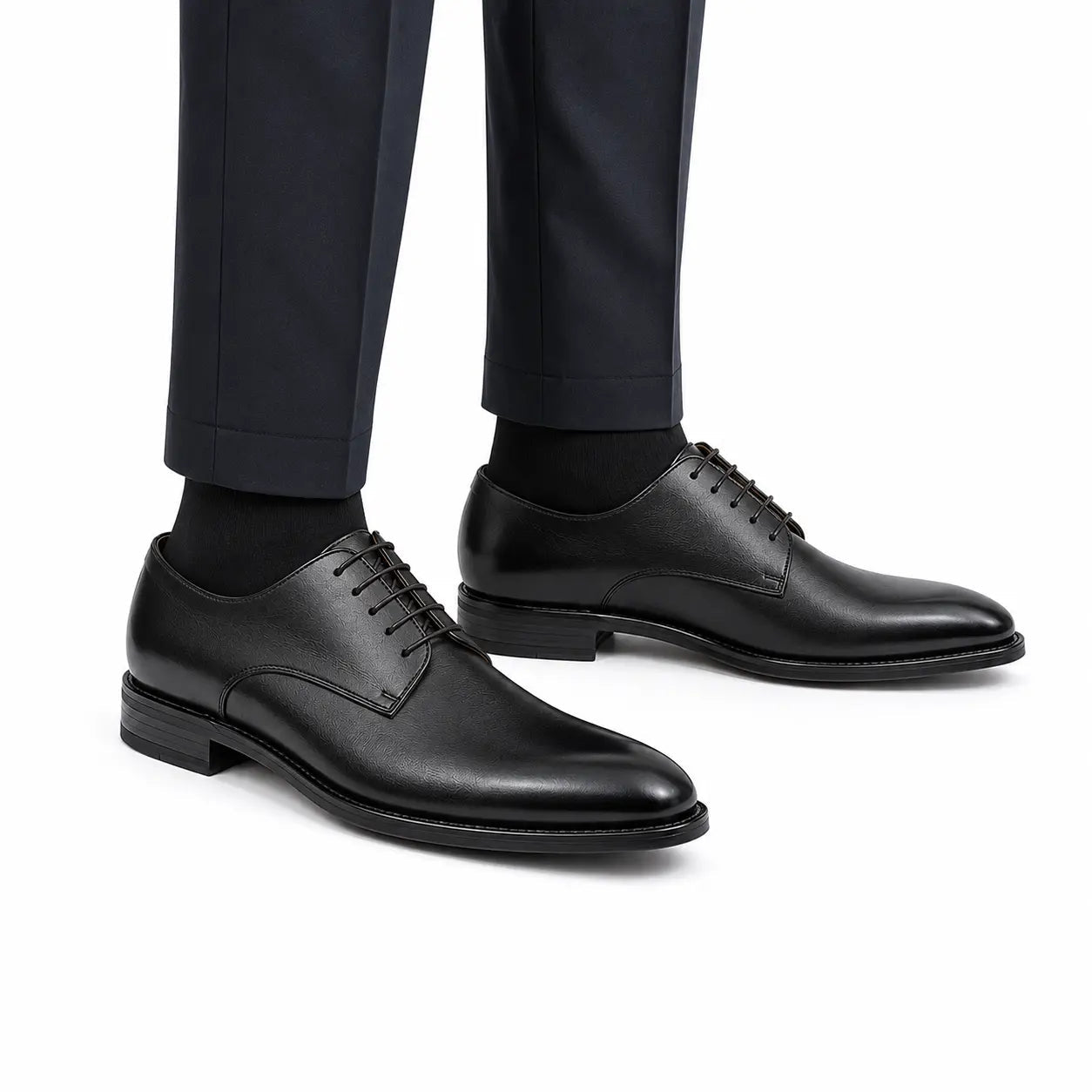 Black Minimalist Derby
