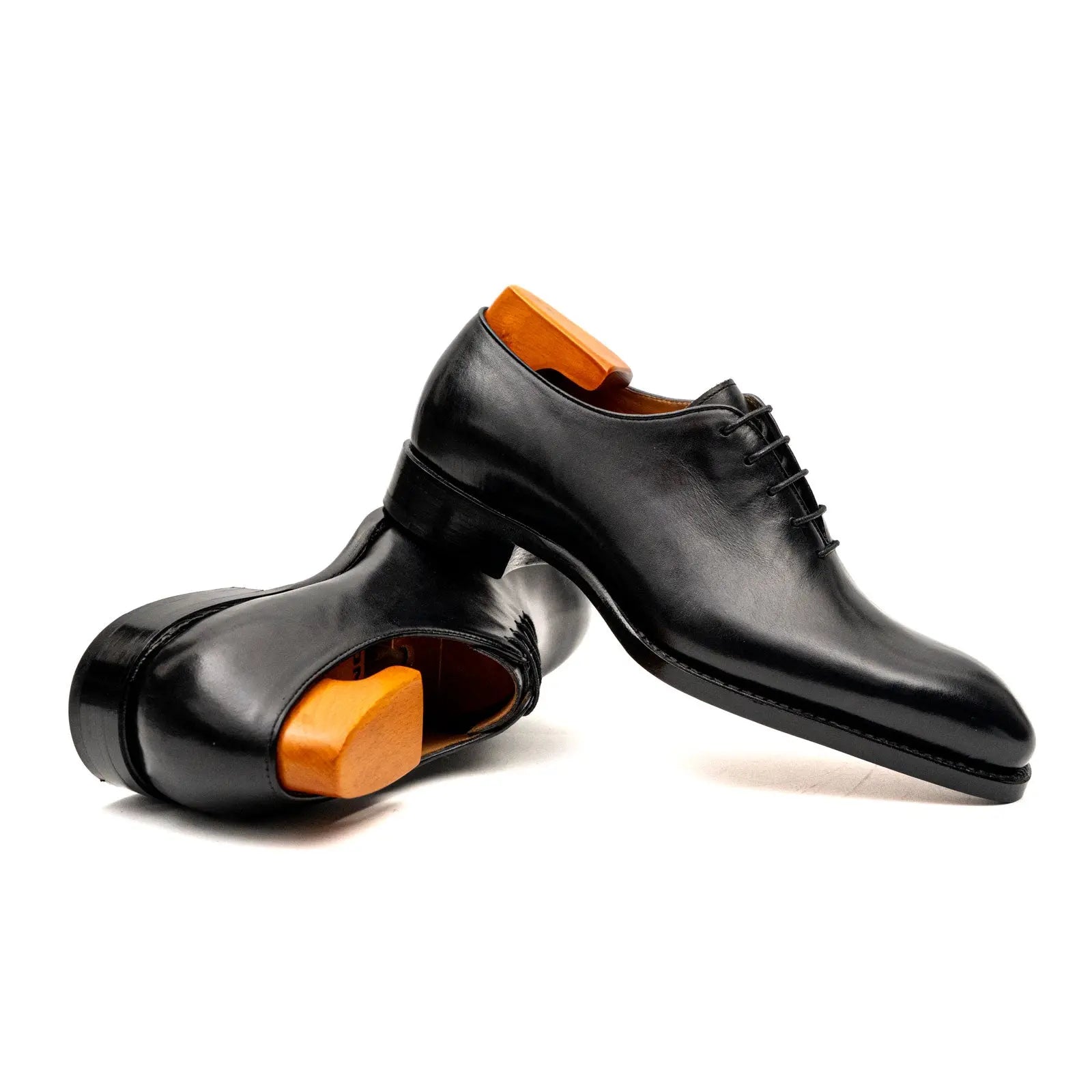 Wholecut Black Oxford