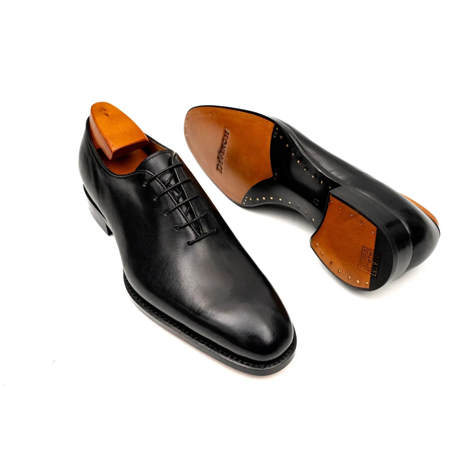 Wholecut Black Oxford