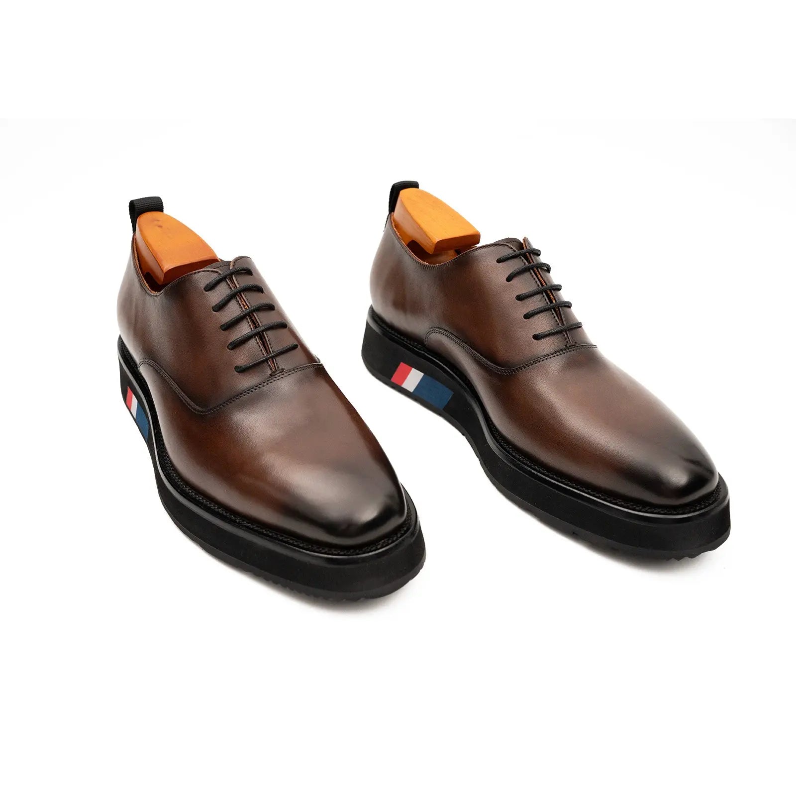 Brown Oxford with Black Sole