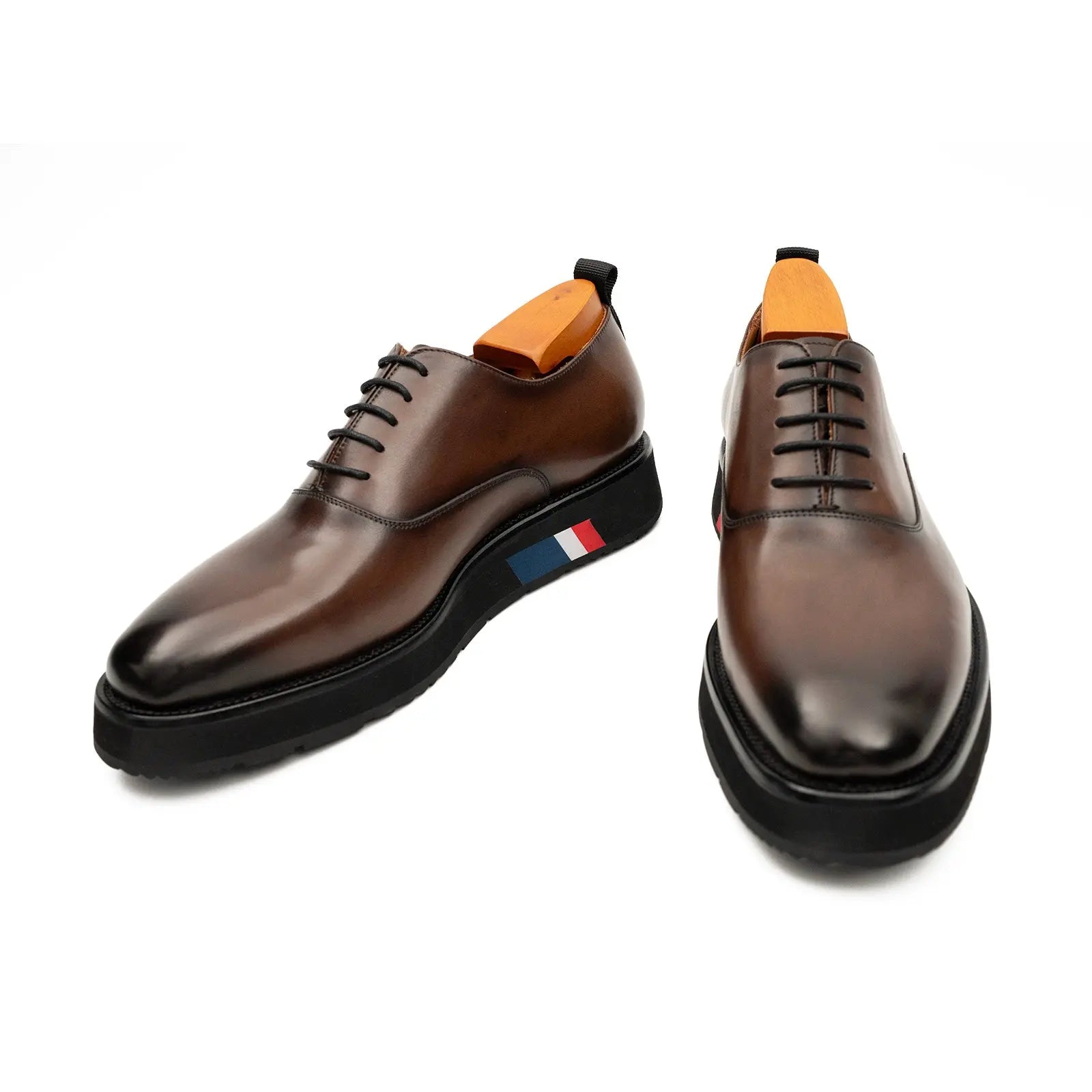 Brown Oxford with Black Sole