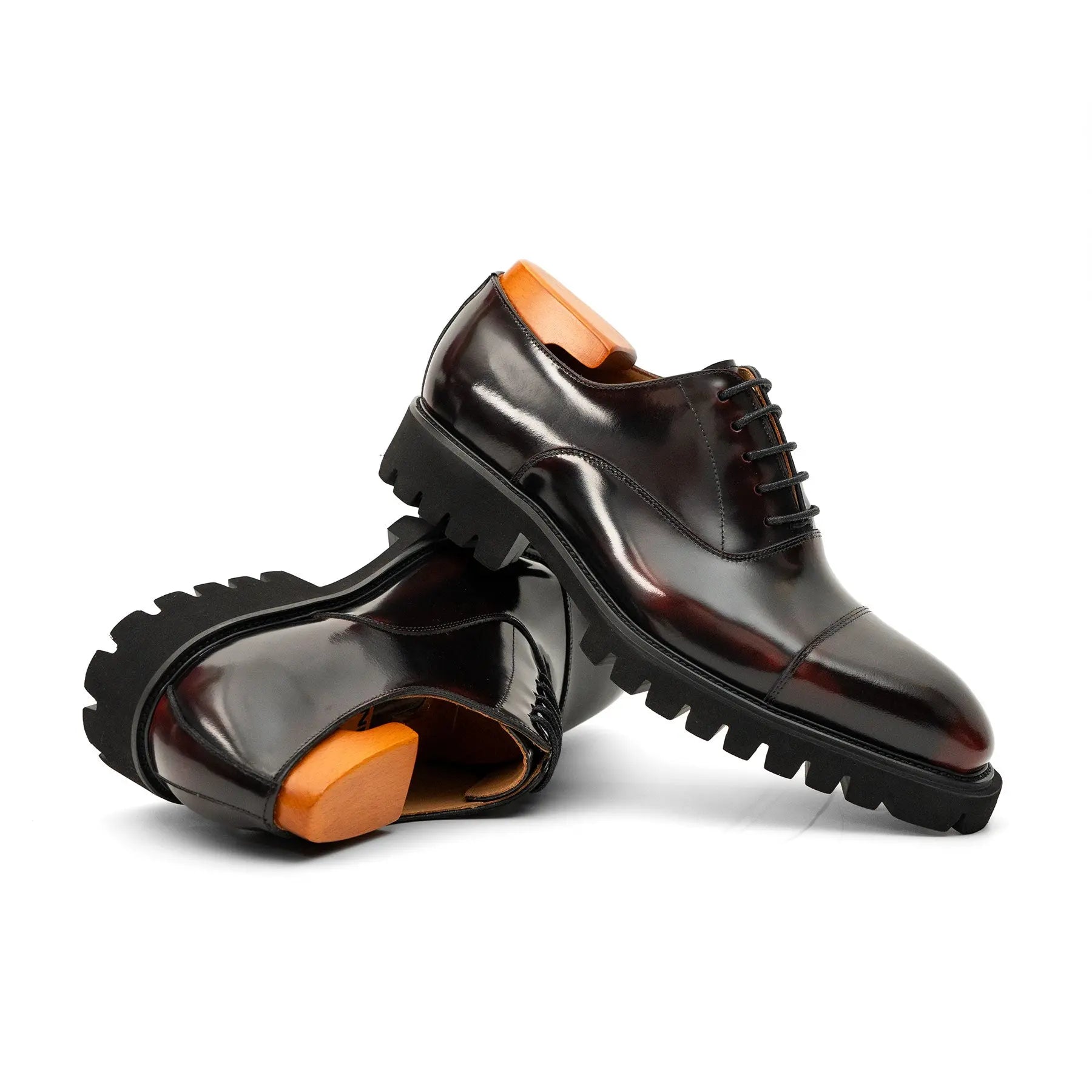 Burnished Glazed Calf Lug-Sole Oxford