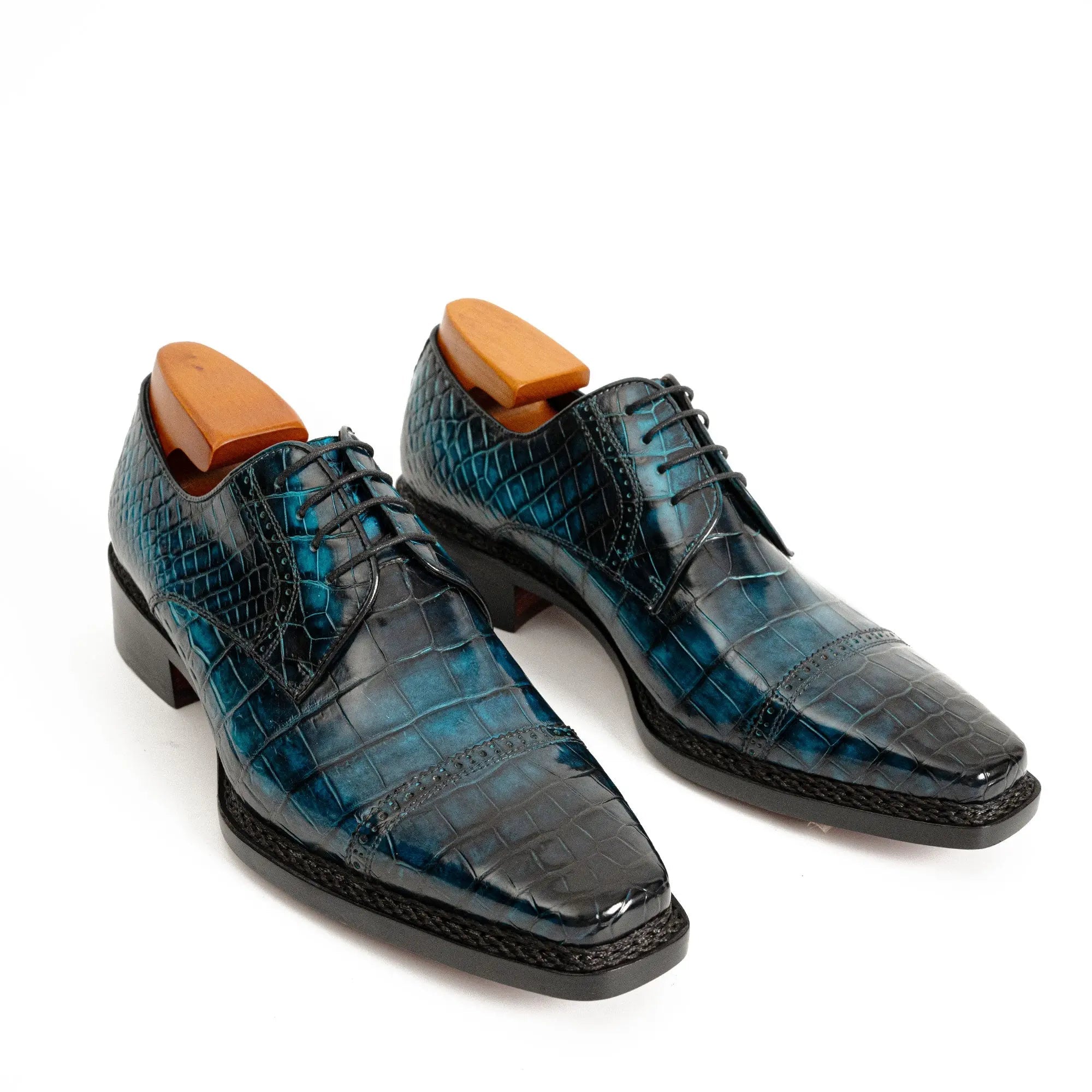 Teal Crocodile Norwegian Welt Derby
