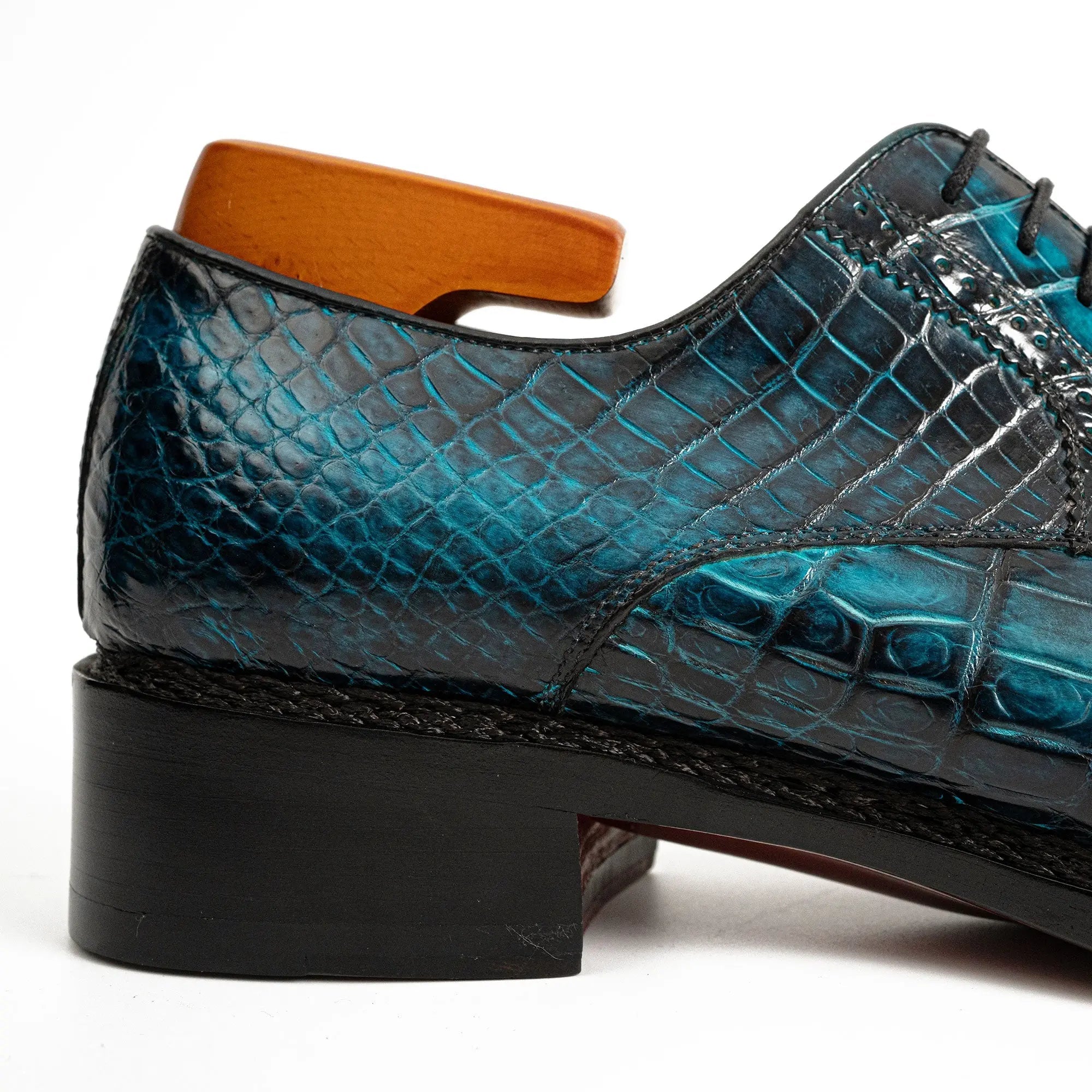 Teal Crocodile Norwegian Welt Derby