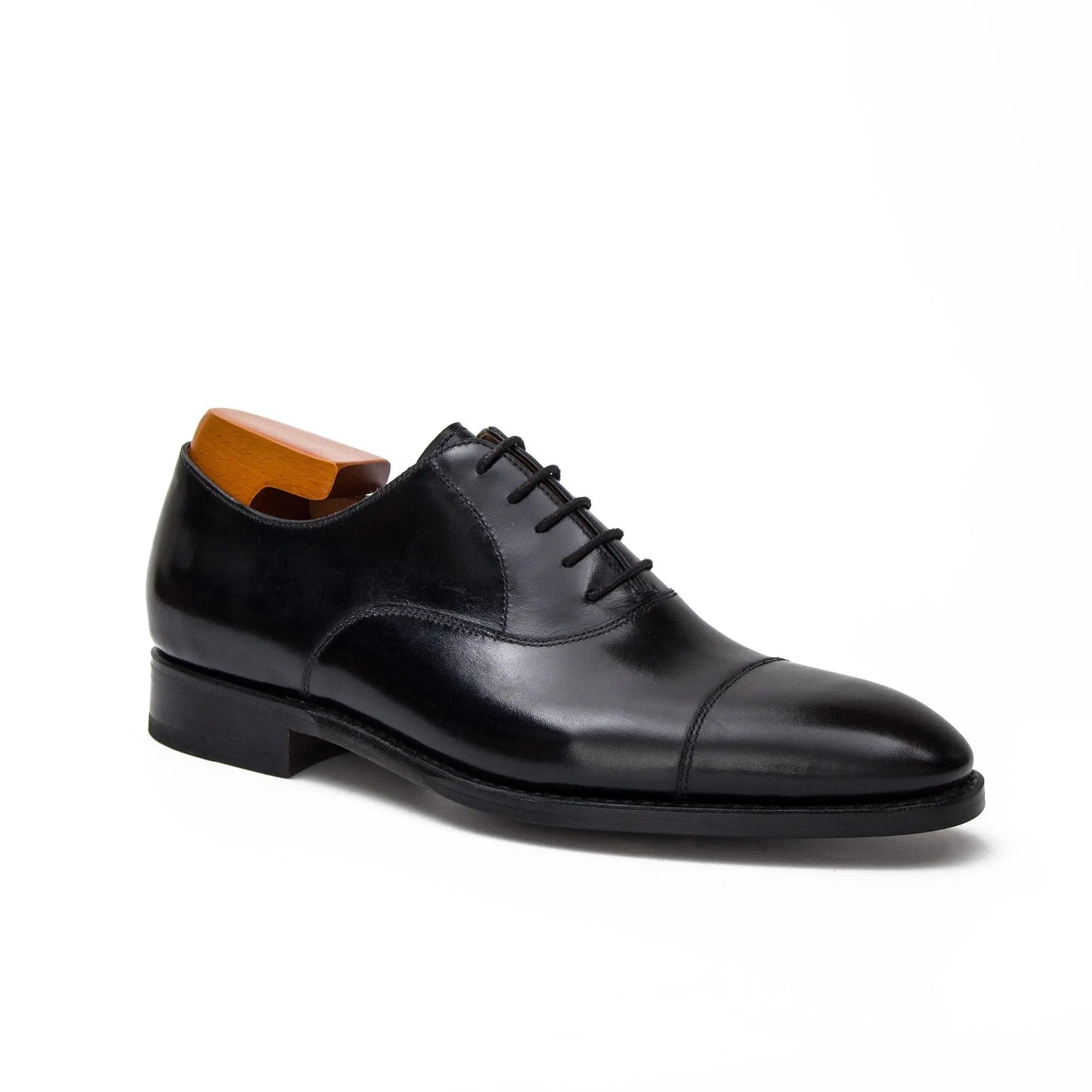 Black Cap-Toe Oxford Shoe