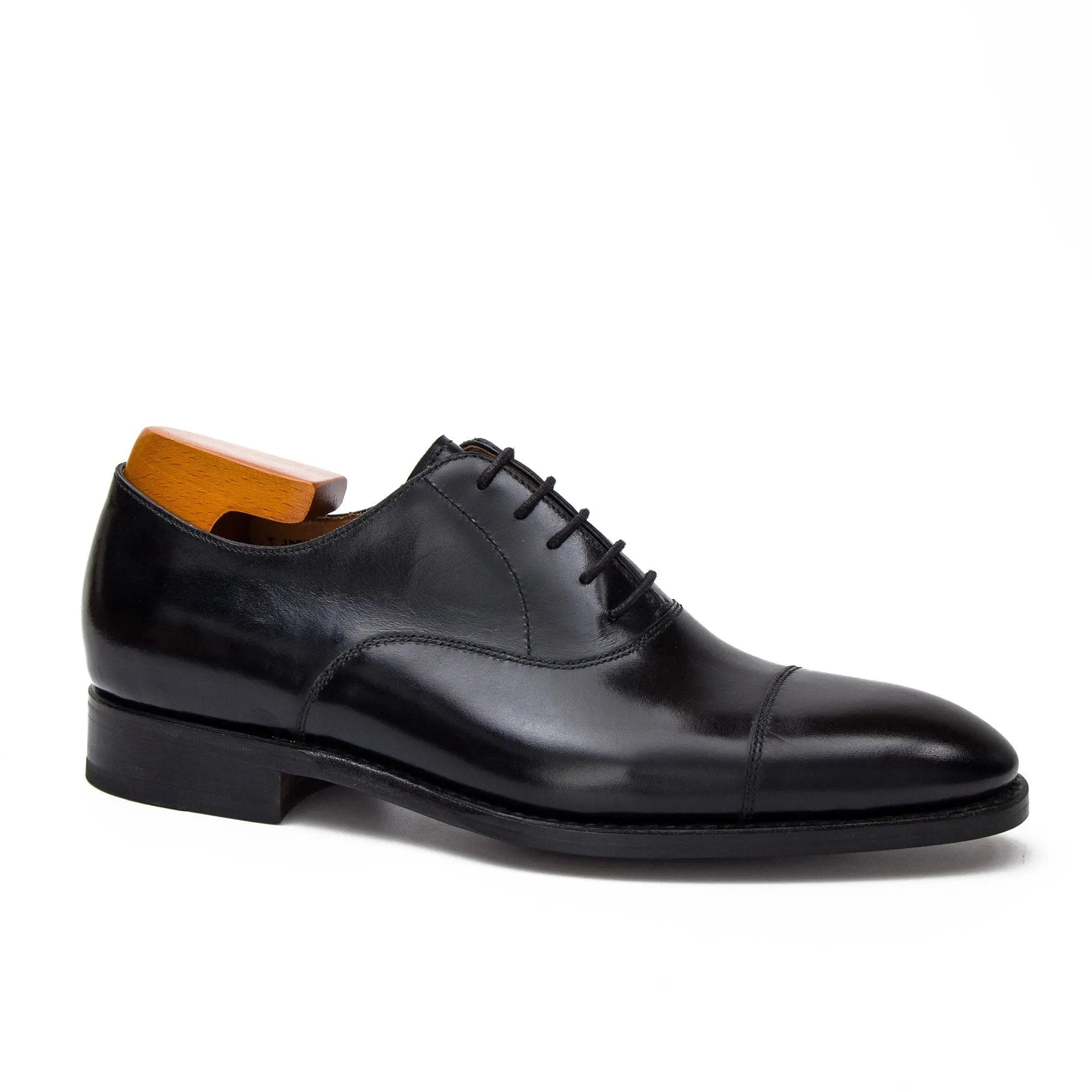 Black Cap-Toe Oxford Shoe