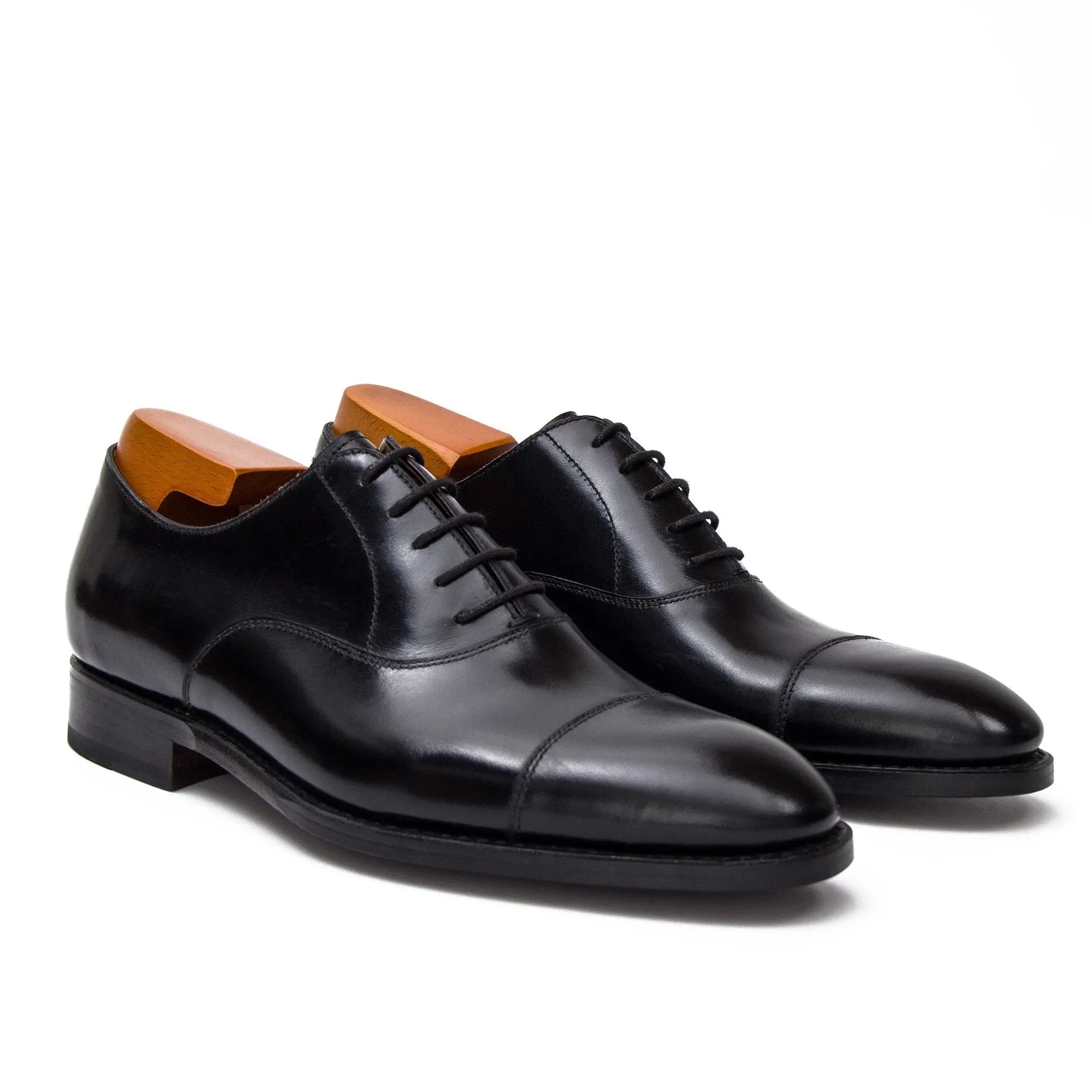 Black Cap-Toe Oxford Shoe