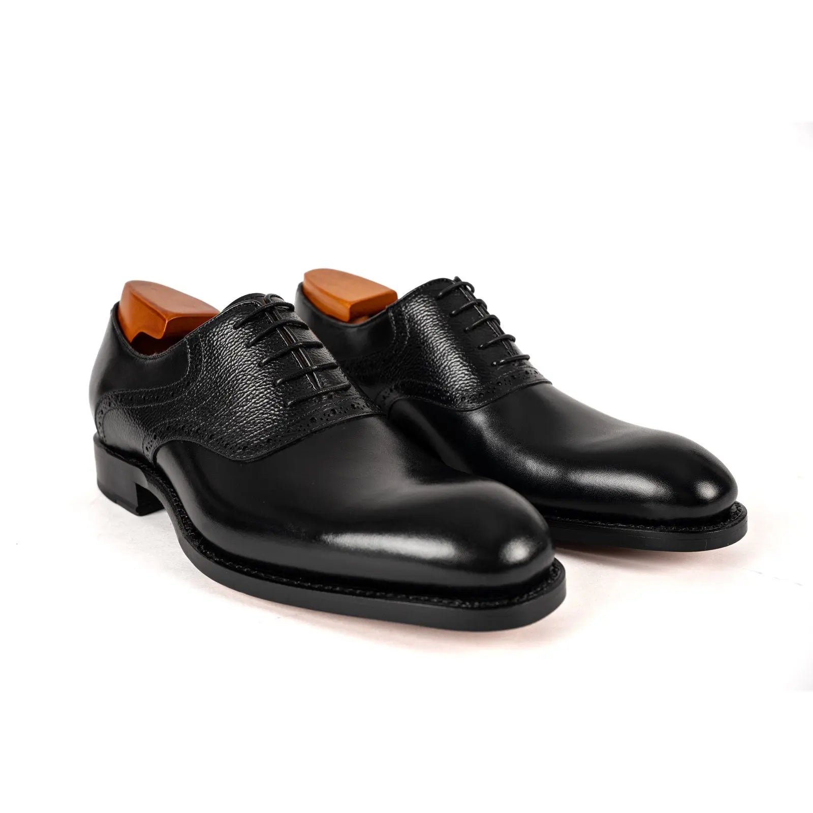 Black Textured-Panel Oxford Shoe