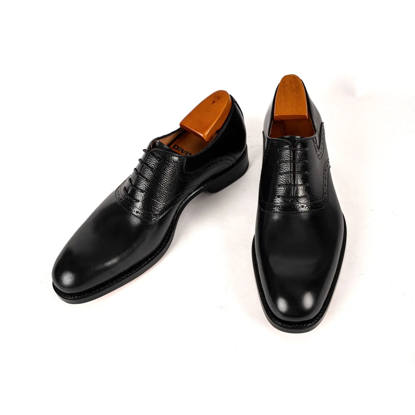 Black Textured-Panel Oxford Shoe