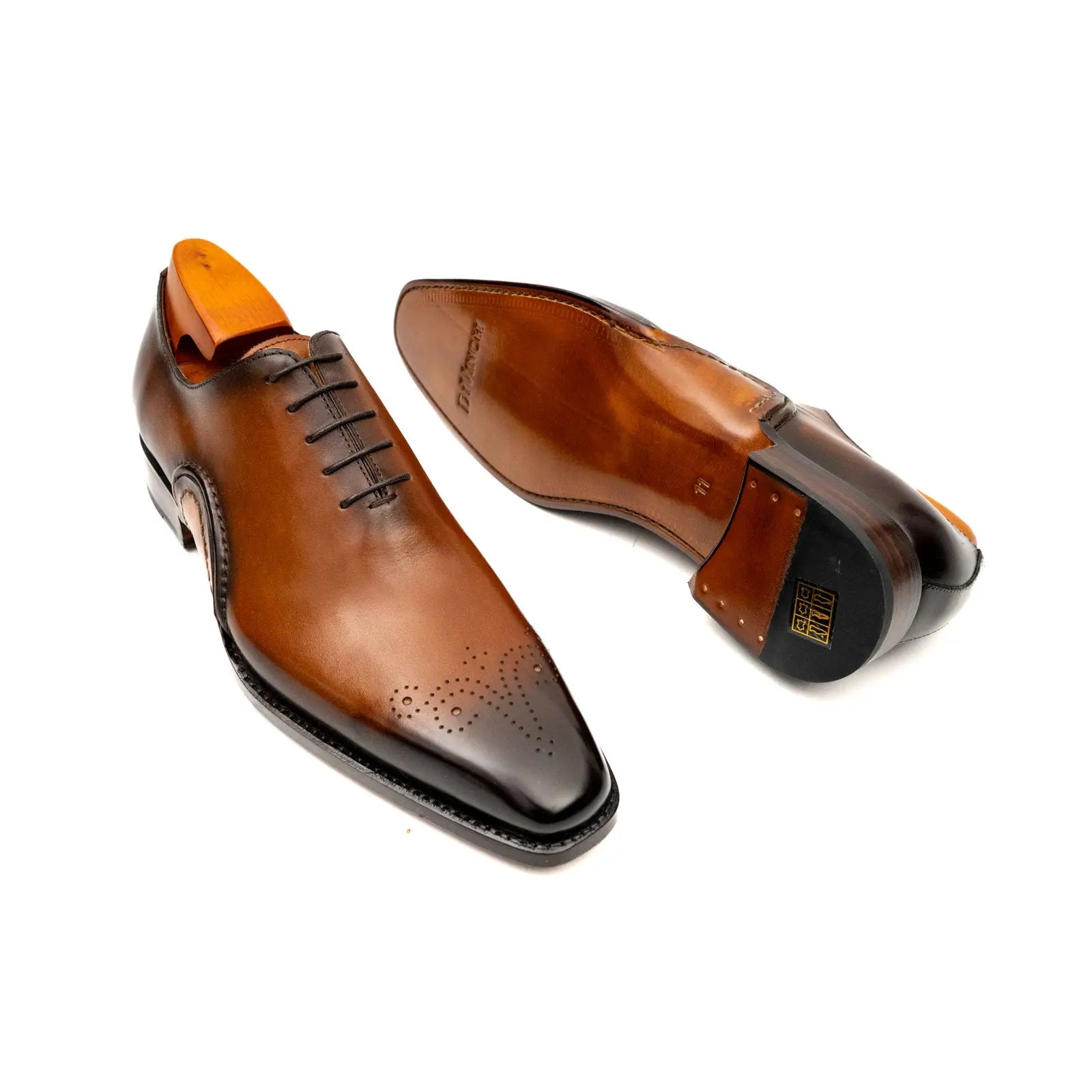 Patina Medallion Oxford