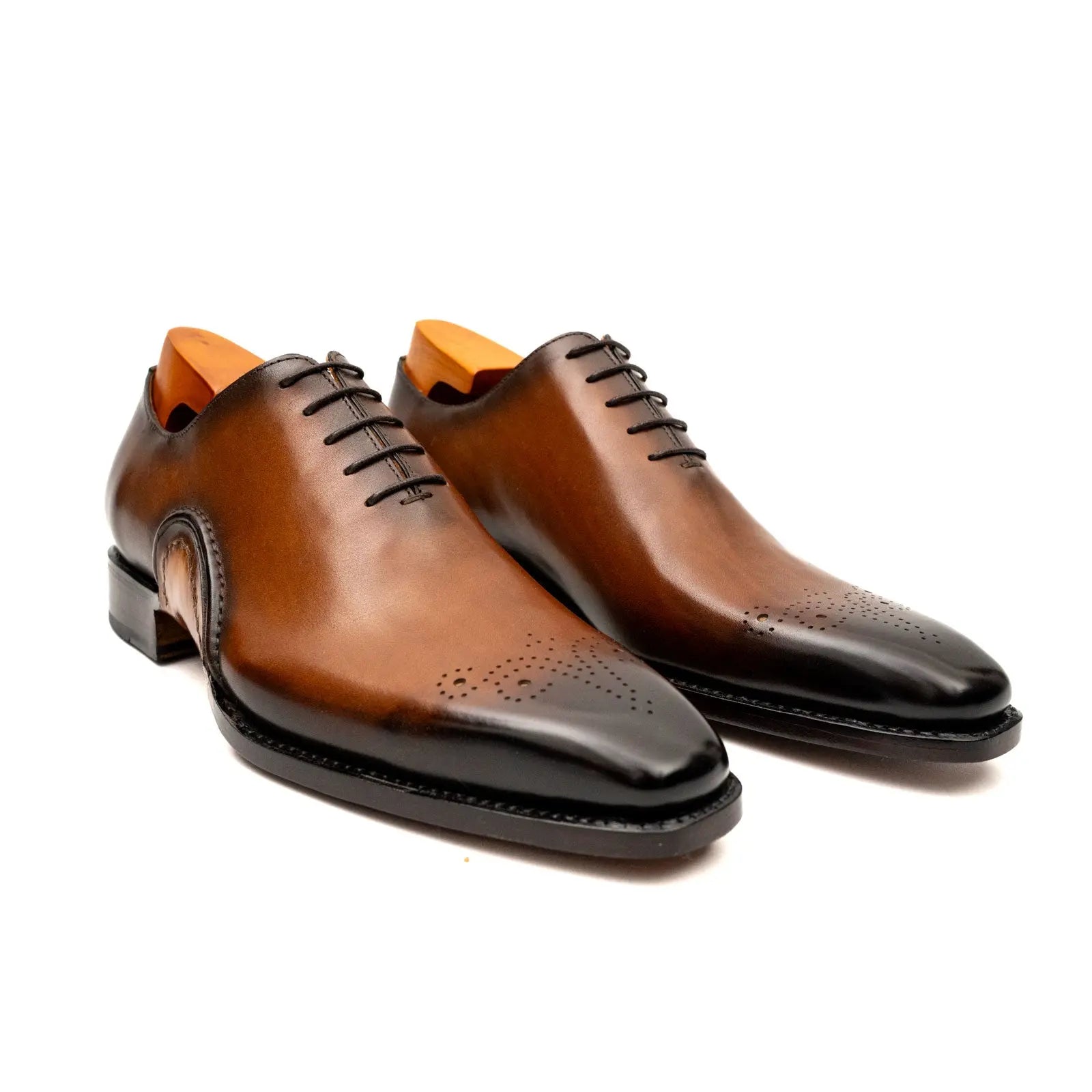 Patina Medallion Oxford