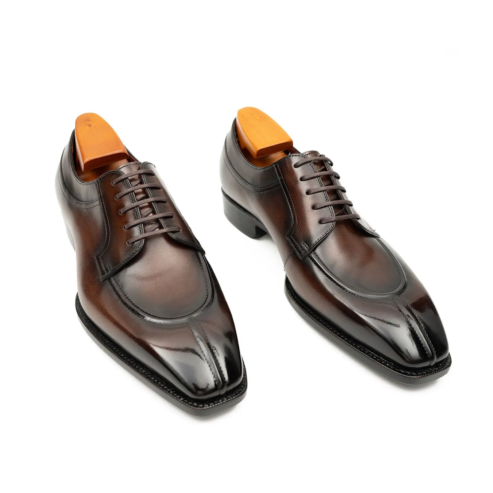 Burnished Brown Apron-Toe Oxford