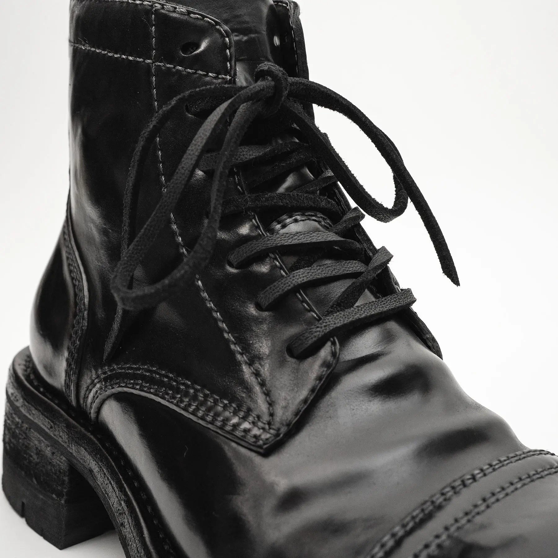 Shell Cordovan Vibram Boots