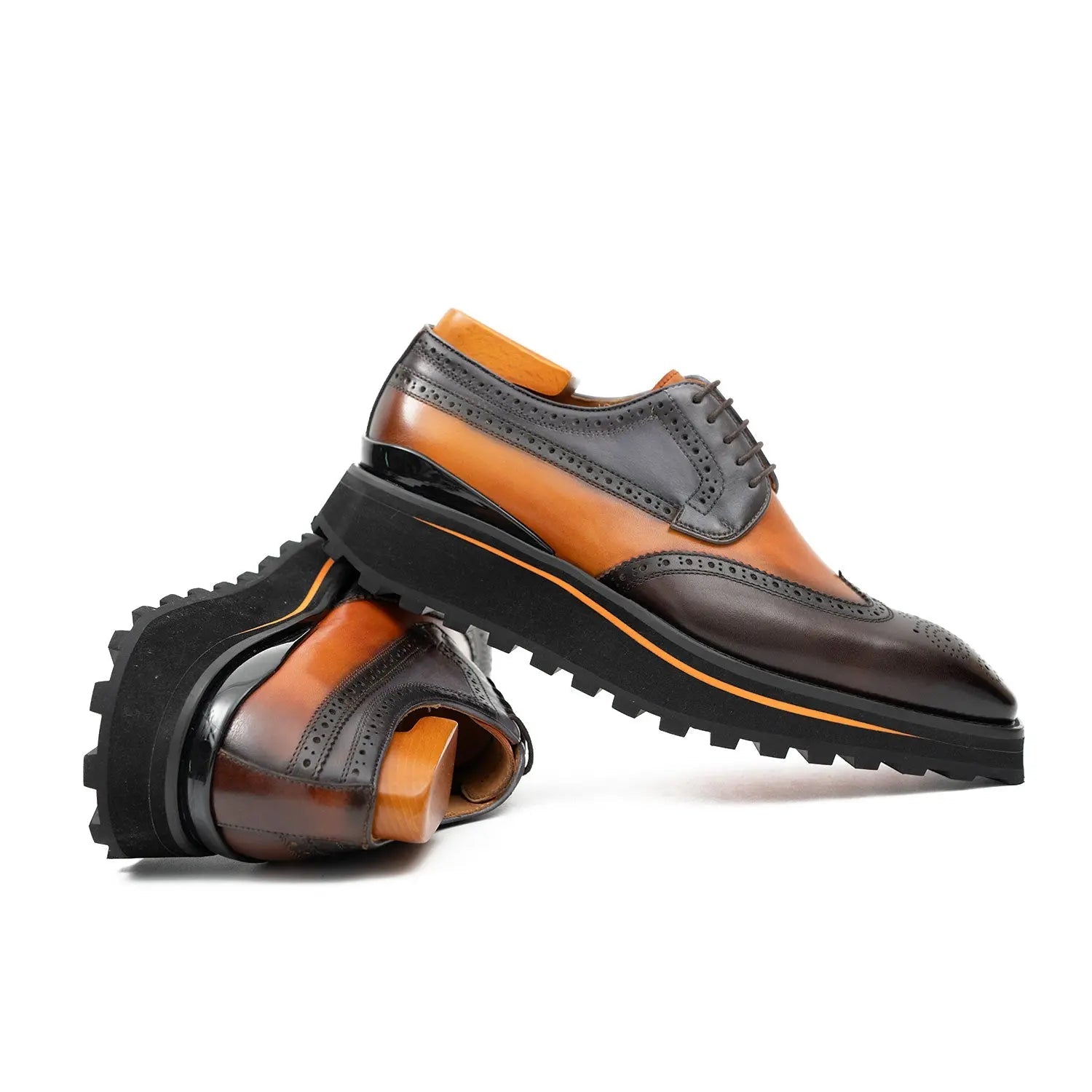 Two-Tone Lug Derby