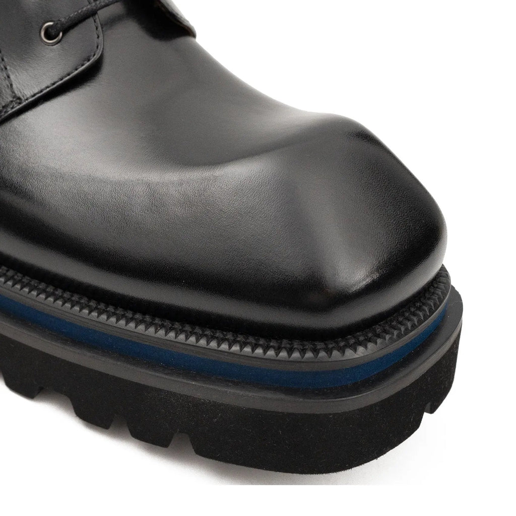 Black Derby with Tricolor Accent