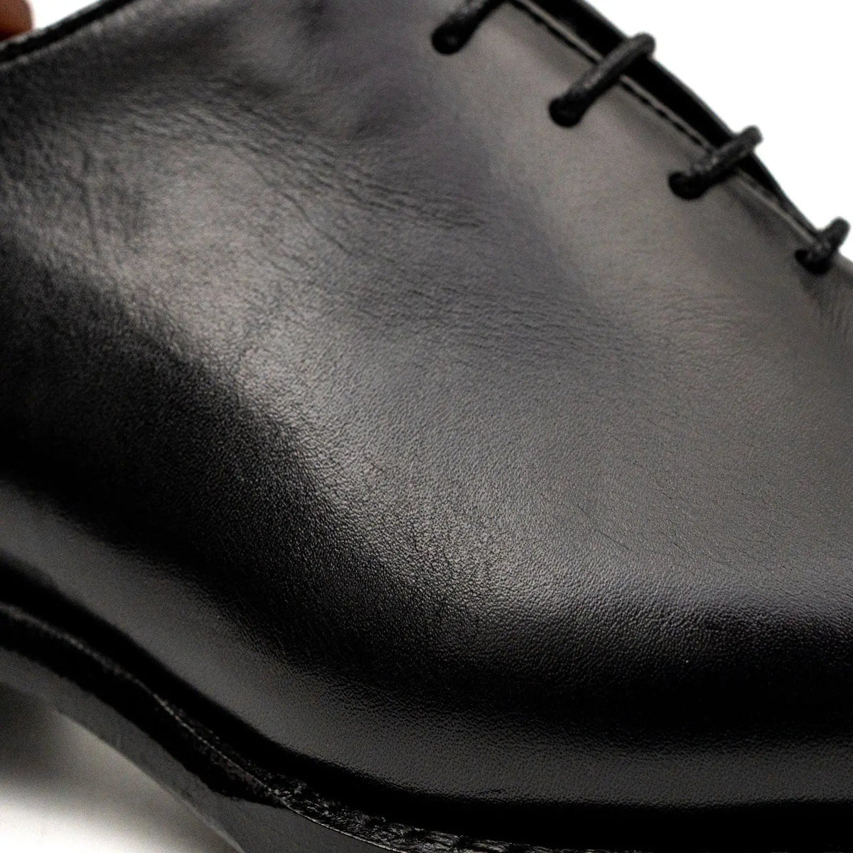Wholecut Black Oxford
