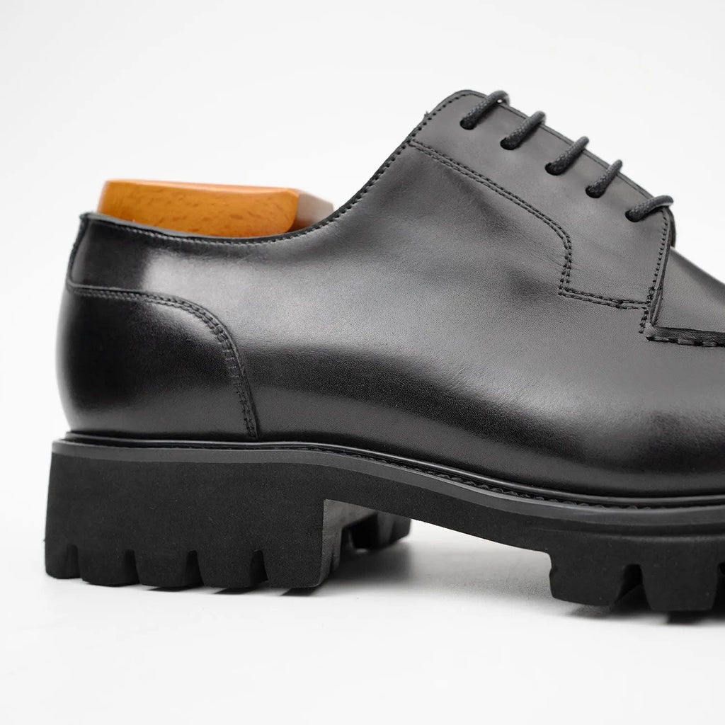 Black Lug Sole Apron Derby