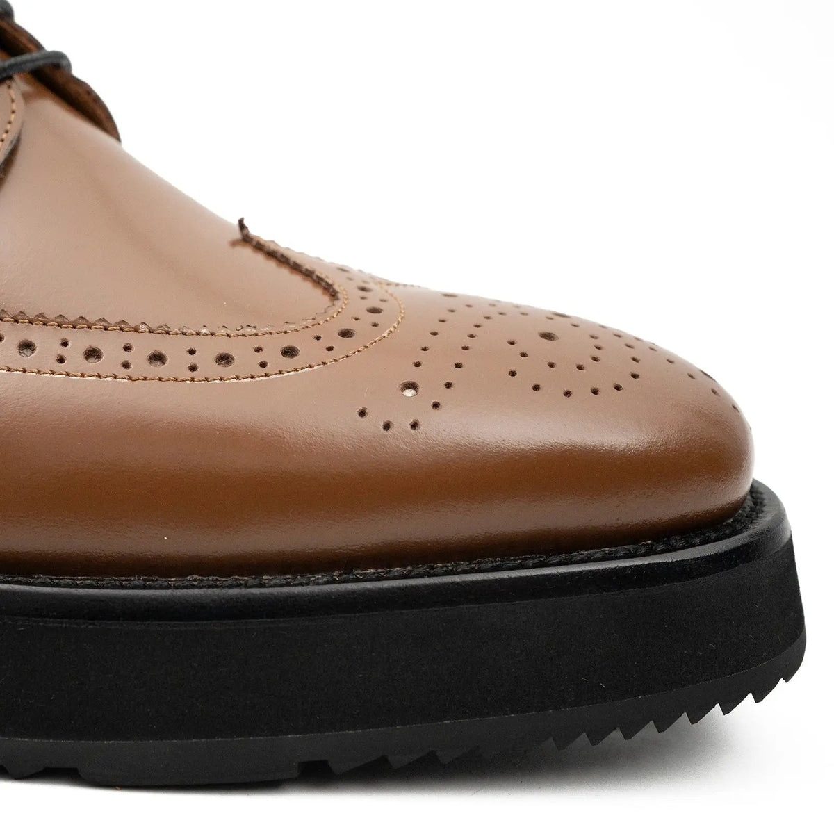 Camel Platform Wingtip Derby