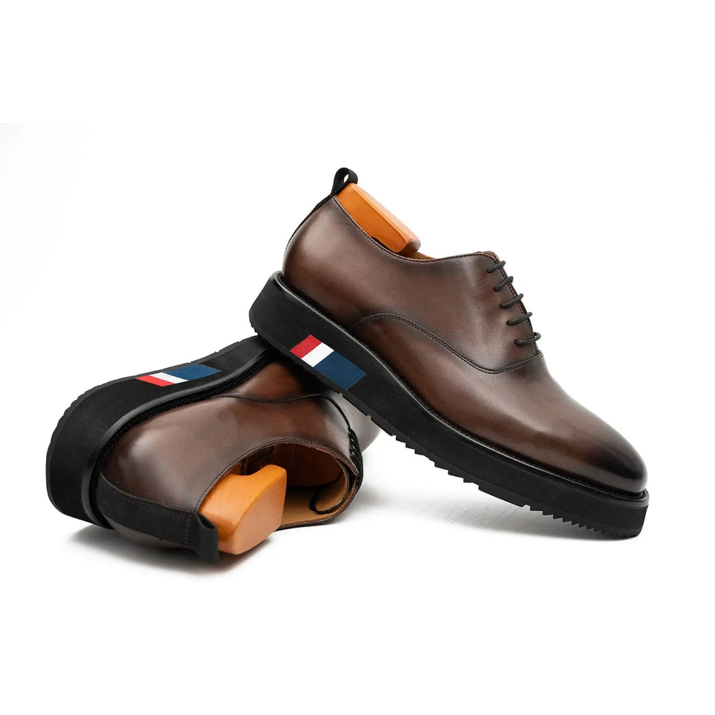 Brown Oxford with Black Sole