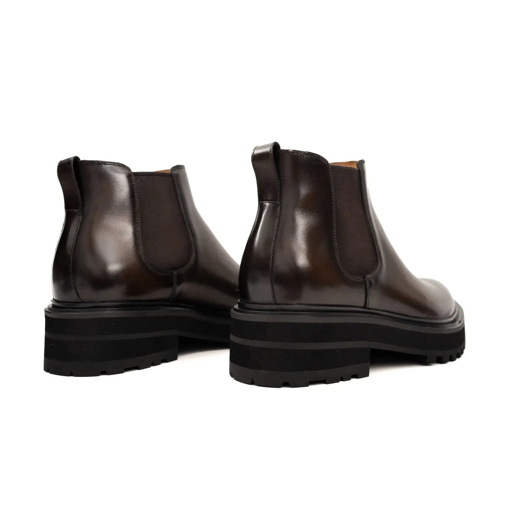 Minimal Chelsea Lug Boot