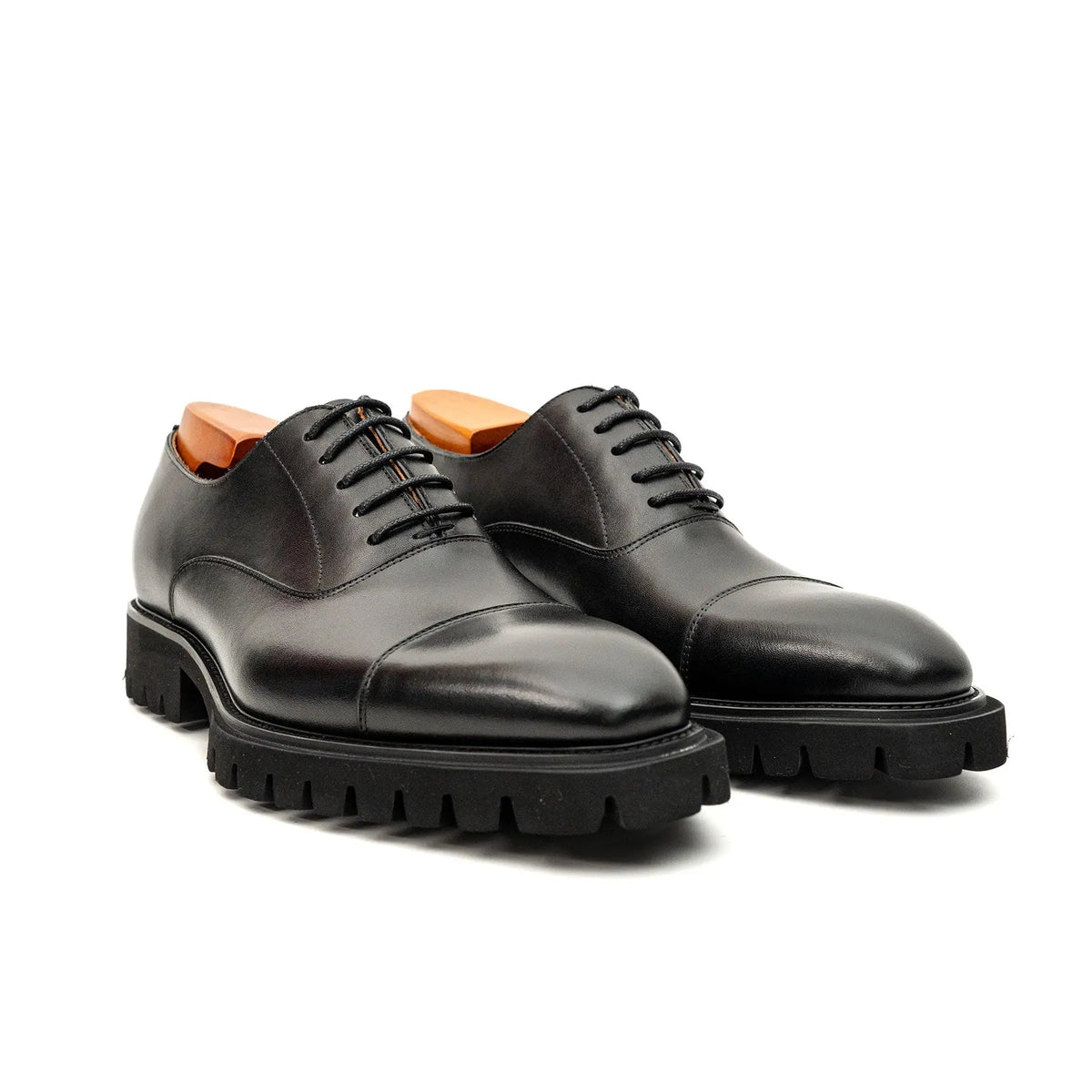 Black Calf Lug-Sole Oxford